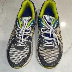 ASICS running shoes sz 8